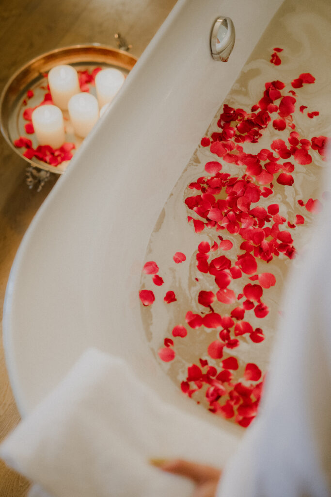 spa w karkonoszach, hotel pałac romantyczny, róże w wannie